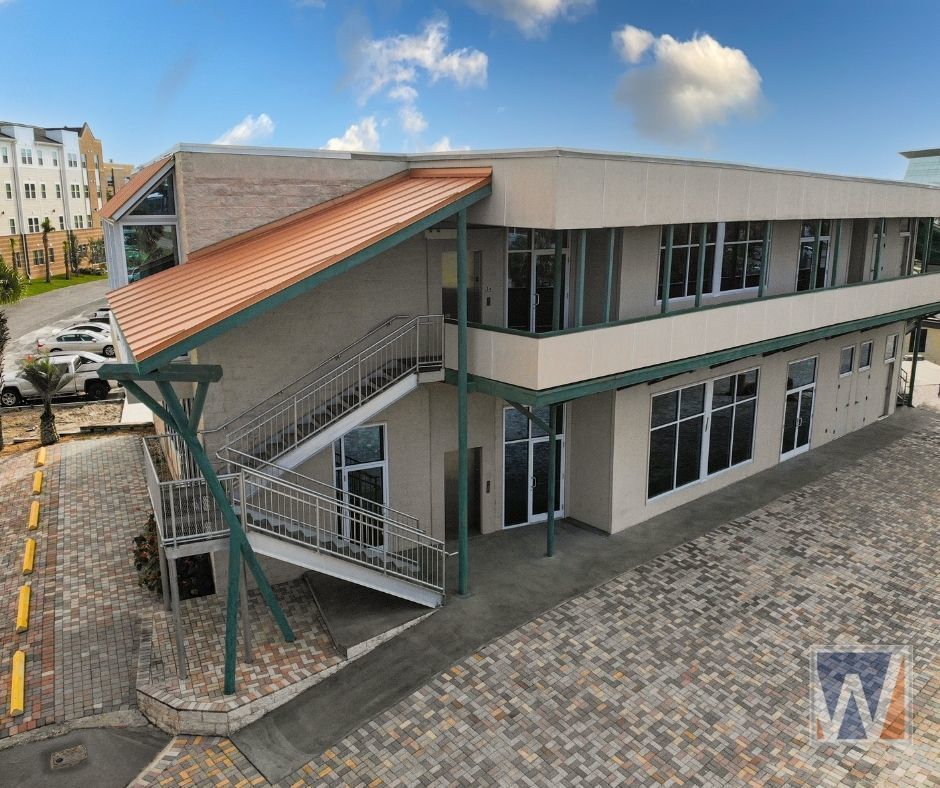 FSU & GCSC Campus Retail/ Office Building -Steps From Seminole Landing : 5102 Collegiate Dr, Panama City, FL 32405